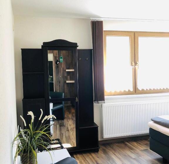 Номер Стандарт, Pension Tor Zum Rennsteig