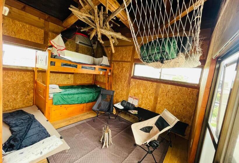 Apartament 2 Dormitoris, Gypsy Takashima