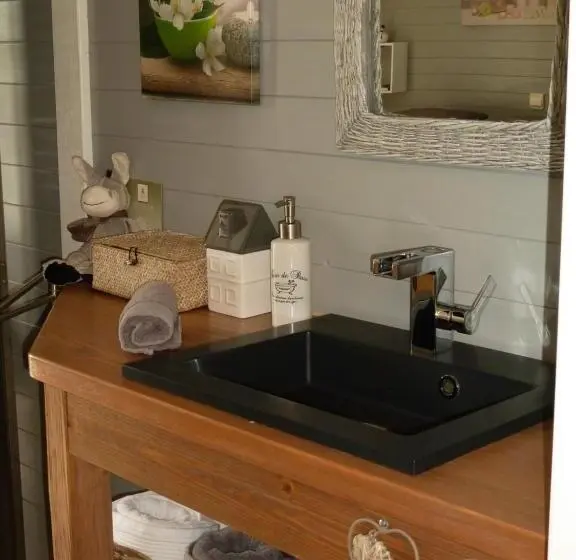 バルコニー付きスタンダードルーム, Entre Monts Et Collines B&b Et Spa En Option