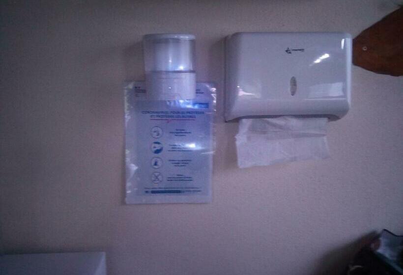 标准间, Clos Des Morillons