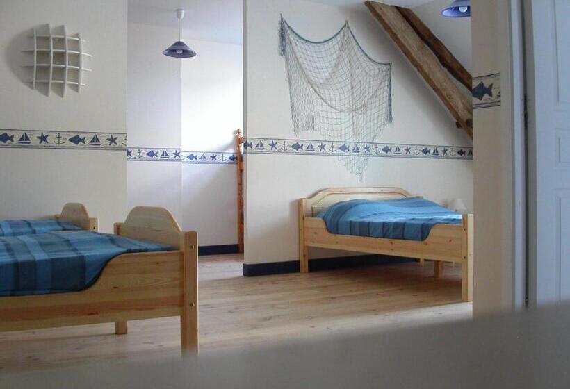 בית, 3 חדרי שינה, Gîte De La Cour