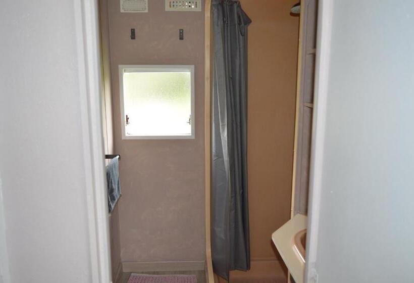 בקתת חדר, Gîte De La Cour