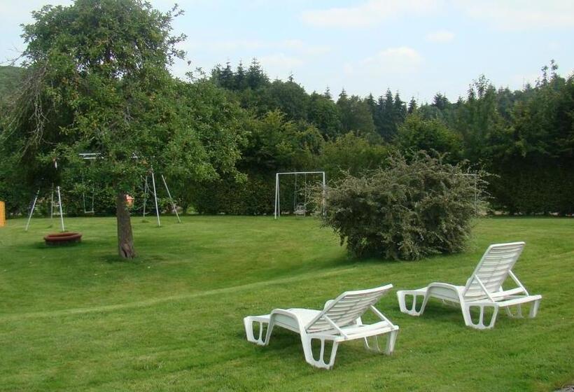 בקתת חדר, Gîte De La Cour