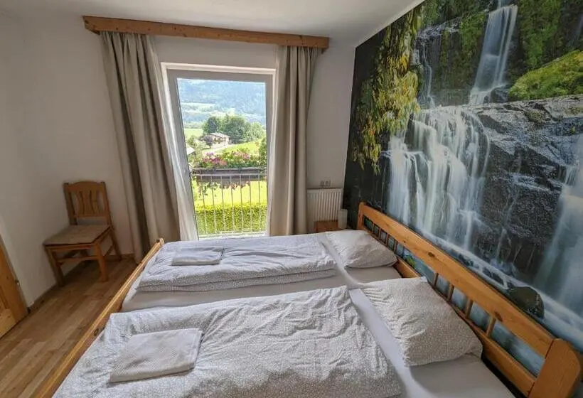 Camera Standard, Haus Kathan
