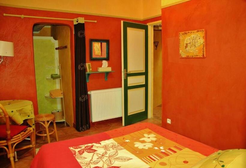 스탠다드 룸, La Hulotte