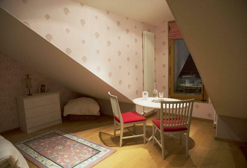 غرفة ديلوكس, Le Manoir