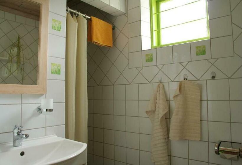 带1个卧室的公寓, Bed & Breakfast Björkhyddan