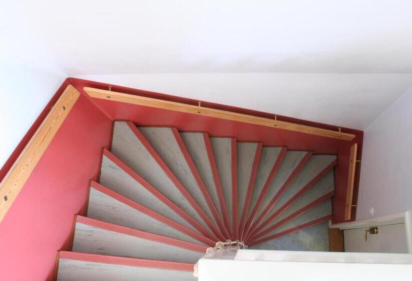 带1个卧室的公寓, Bed & Breakfast Björkhyddan