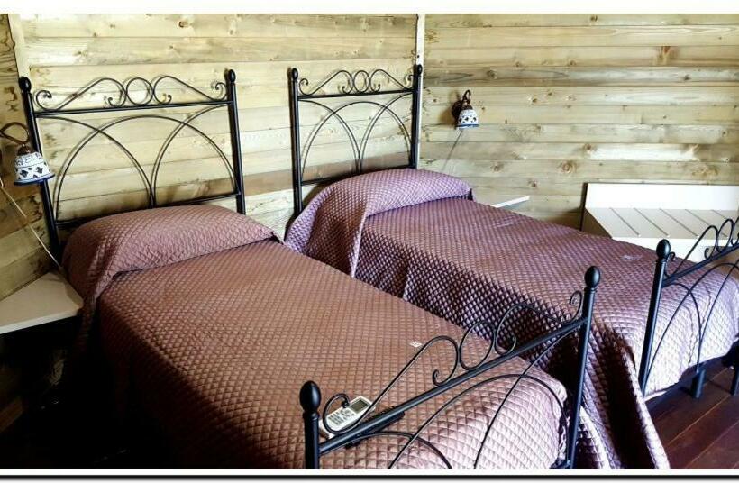 בקתה סטנדרטית, El Bait