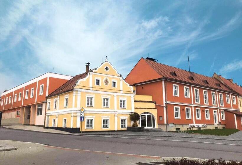 스탠다드 트리플 룸, Pod Stráží