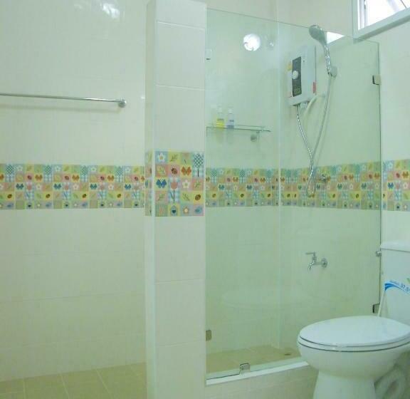 デラックスルーム, Banmon Makok