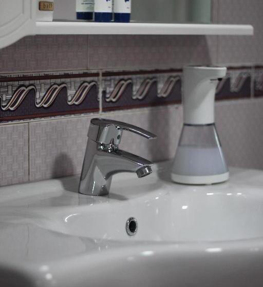 스탠다드 룸, Dmc House