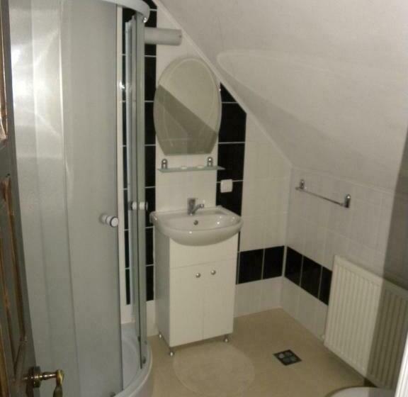 침실 2개 스위트, Pensiunea Irina