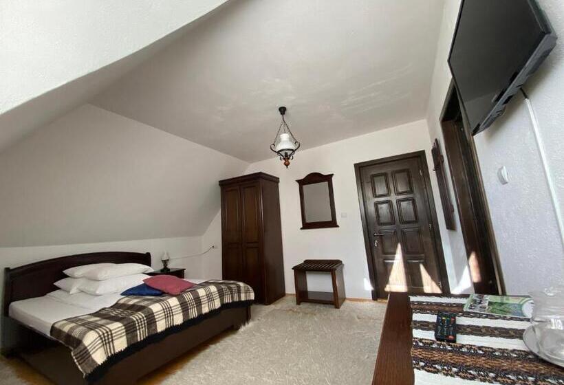 스탠다드 룸 산 전망, Pensiunea Irina