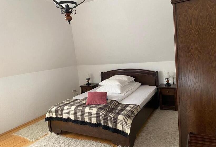 스탠다드 룸 산 전망, Pensiunea Irina