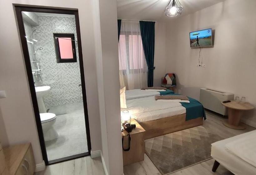 스탠다드 트리플 룸, Pensiunea Roua Muntilor