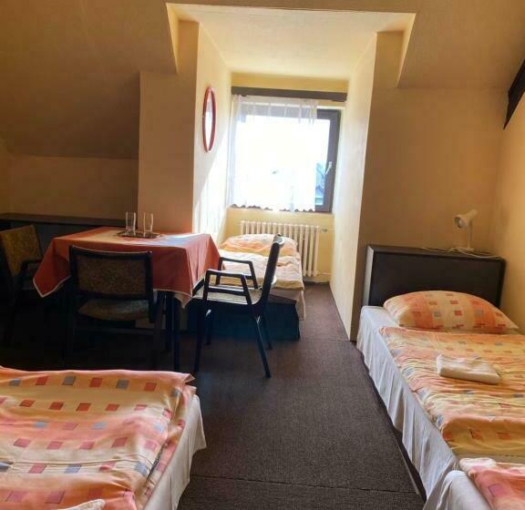 클래식 4인 룸, Restaurant Motel Hana Barbara Gastro Sro