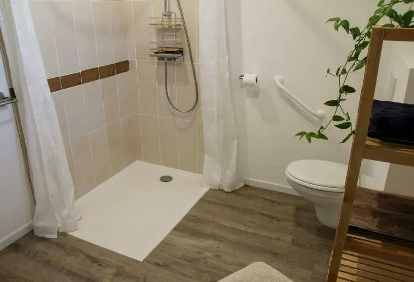身障者適用スタンダードルーム, Chambres D étape   Le Répit De L Oust   Certifié Ecolabel Européen