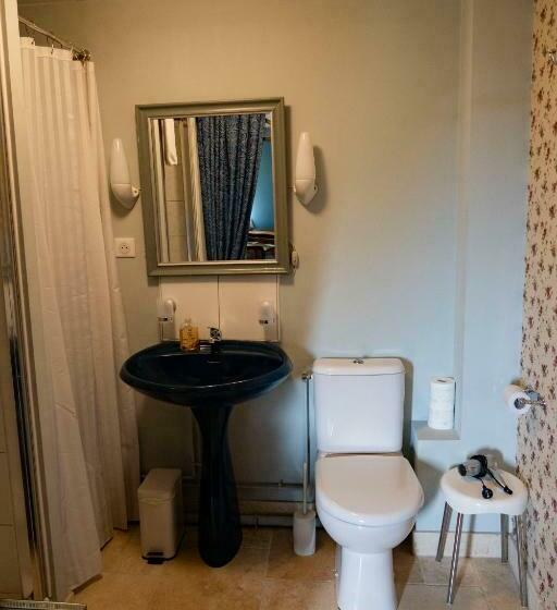 חדר סופריור, Jan S Place In Burgundy