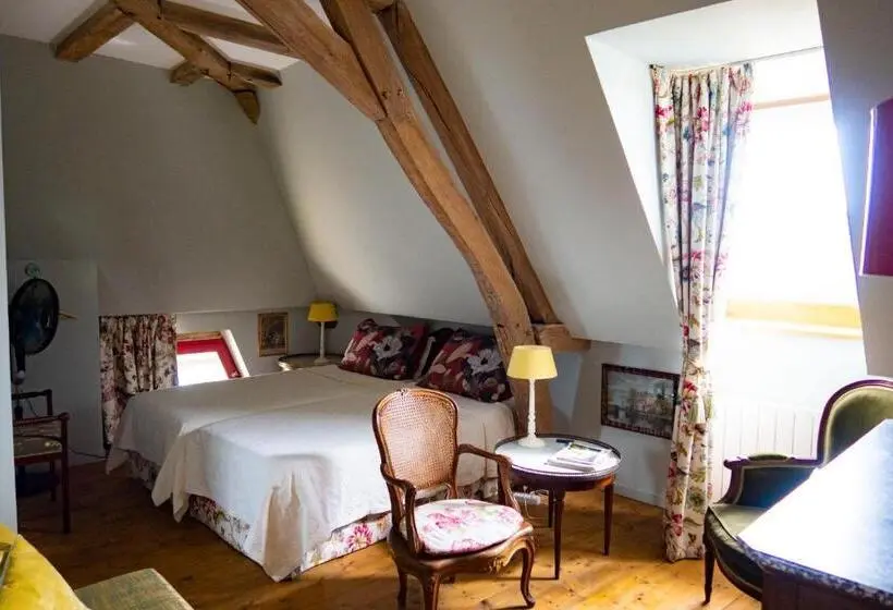 スタンダードルーム, Jan S Place In Burgundy