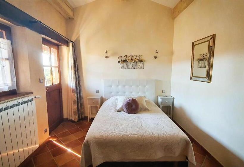 غرفة قياسية مطلّة علي الحديقة, La Grangette Sepx