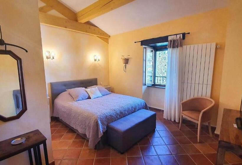 غرفة قياسية مطلّة علي الحديقة, La Grangette Sepx