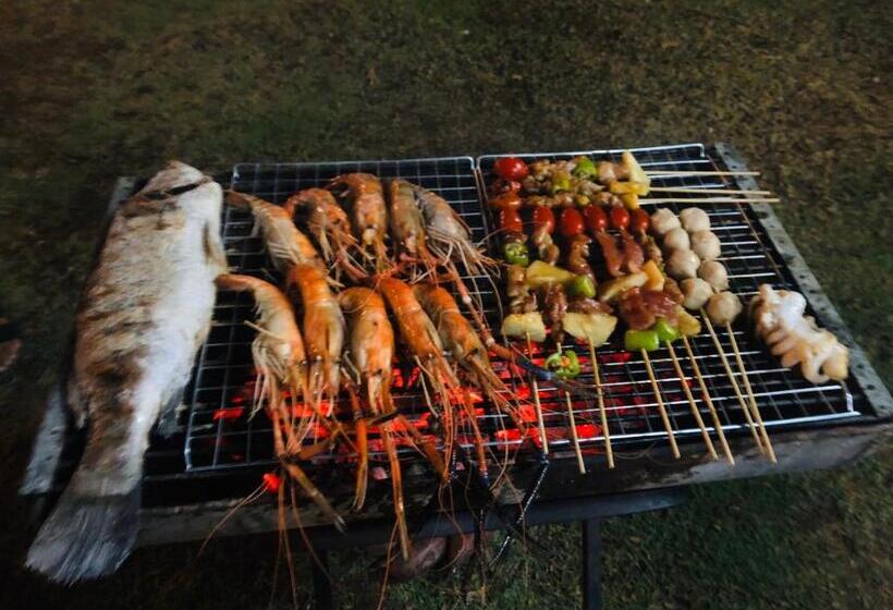 Deluxe Room, บ้านไม้หอมบูติค สวนผึ้ง