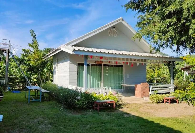 ファミリールーム, บ้านไม้หอมบูติค สวนผึ้ง
