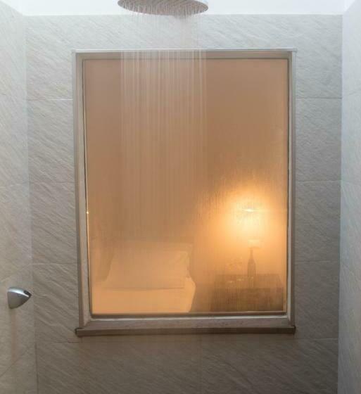 غرفة عائلية, Maso Caliari