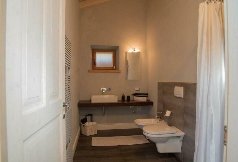 חדר משפחתי, Maso Caliari