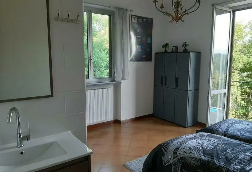 バルコニー付きデラックスルーム, Moto Pareto B&b