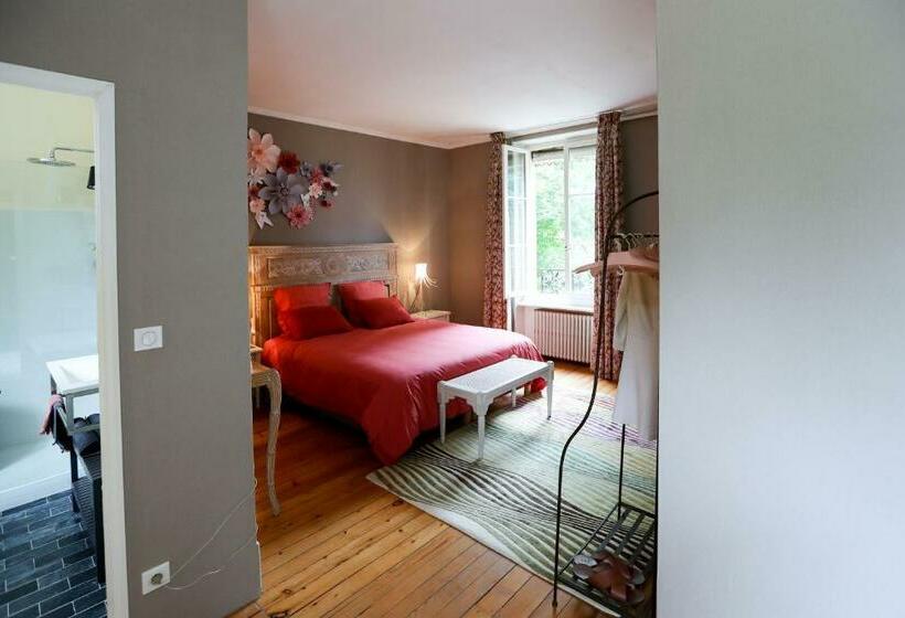 带大床的标准间, Clos Remy Maison D Hôtes