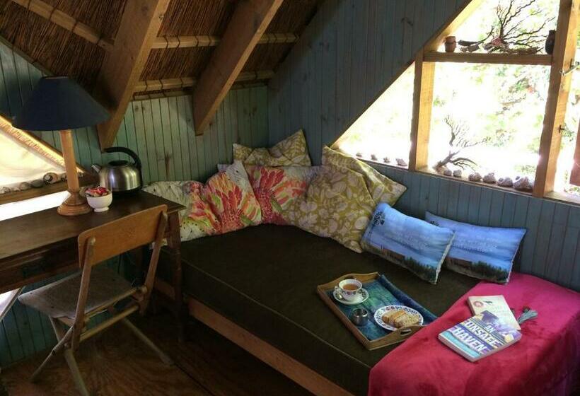 シャレー1寝室, Driftwood Treehouse