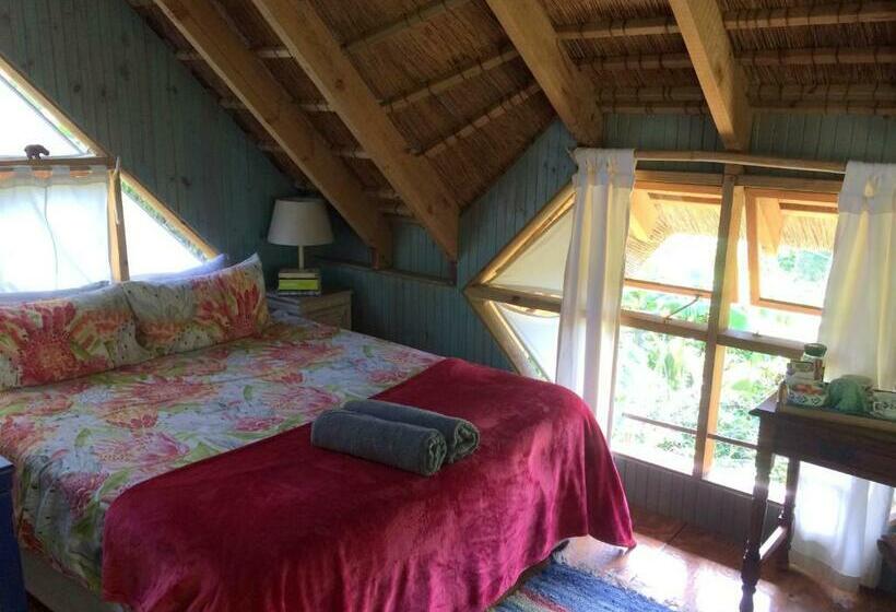 シャレー1寝室, Driftwood Treehouse