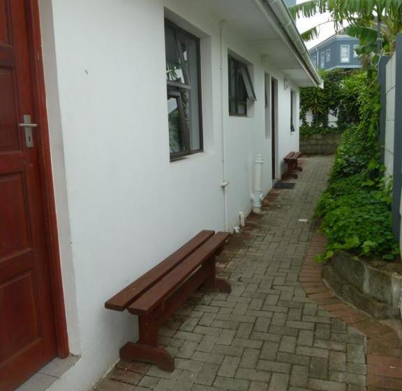 חדר משפחתי, Eland Place Self Catering Guest House