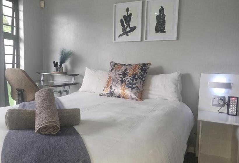 חדר משפחתי, Eland Place Self Catering Guest House