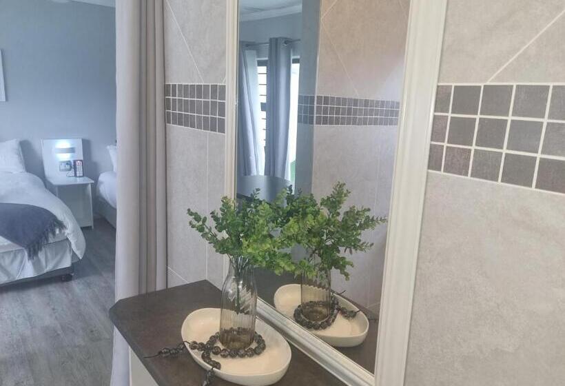 Семейный Номер, Eland Place Self Catering Guest House
