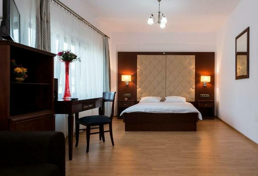 Quarto Familiar, Enigma Bucovinei