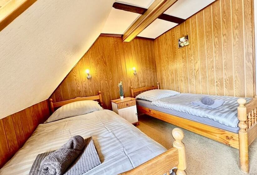 Номер Стандарт, Gasthaus Engel