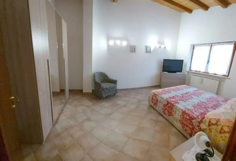 スタンダードルーム, La Casa Del Re