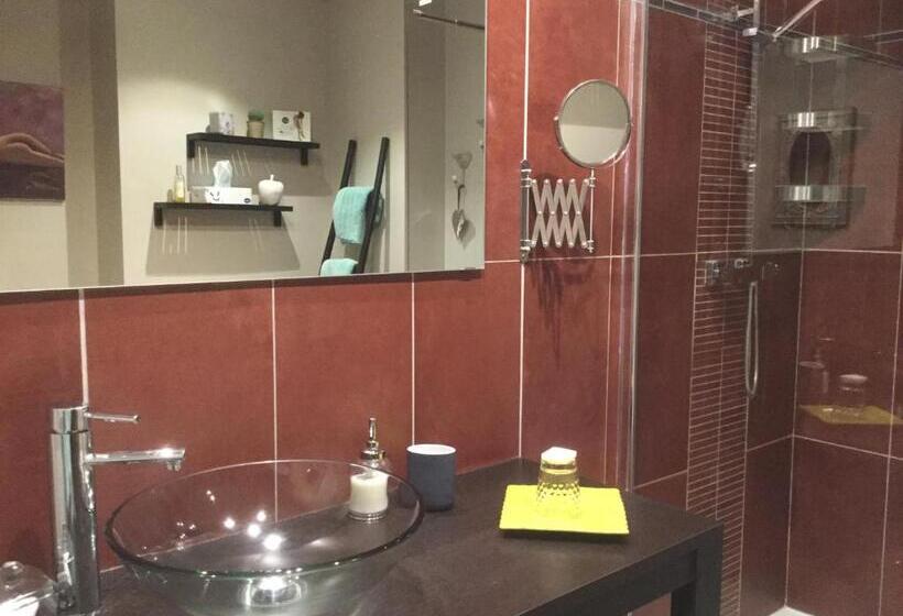 Standard room with outdoor bath, La Ferme De Félix