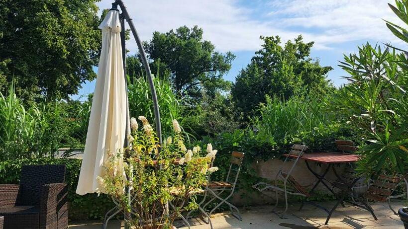 带共用浴室的标准房间, Schillers Landhaus