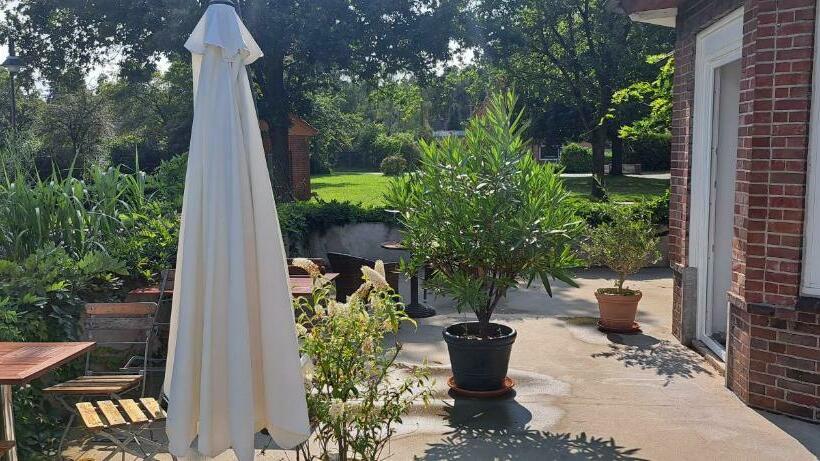 带共用浴室的标准房间, Schillers Landhaus