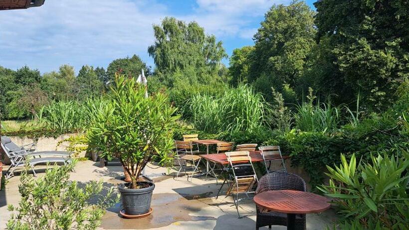 带共用浴室的标准房间, Schillers Landhaus