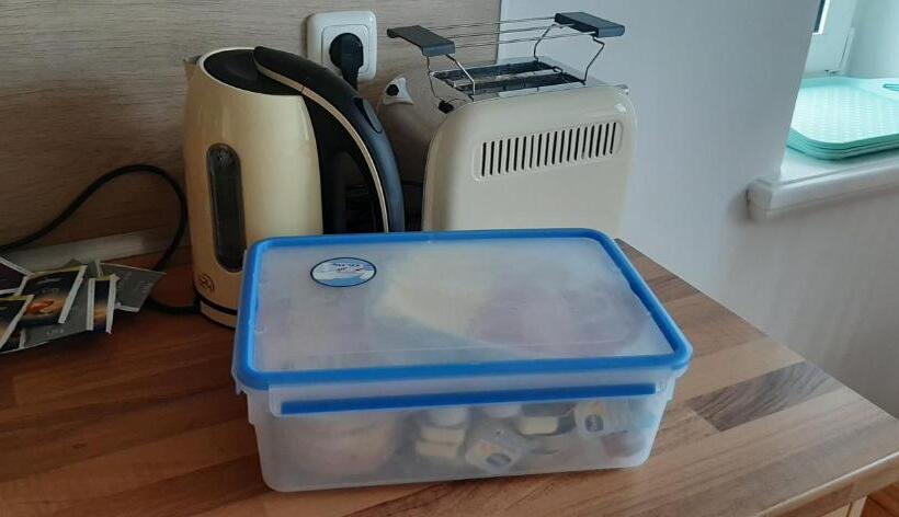 带共用浴室的标准房间, Schillers Landhaus