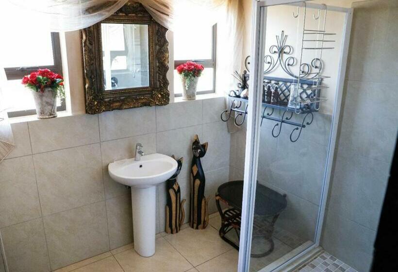 חדר משפחתי, Tuscan Rose