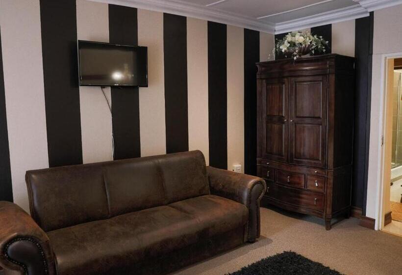 חדר משפחתי בסיסי, Tuscan Rose