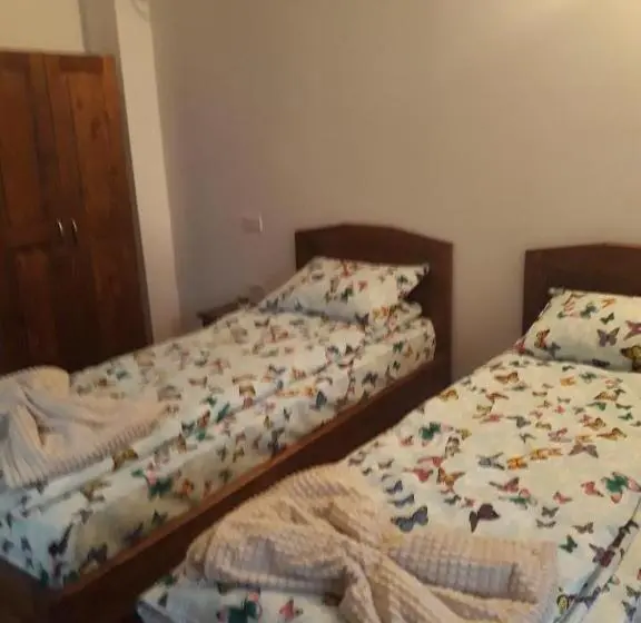 Huoneisto 2 Makuuhuonetta, Pensiunea Dodo