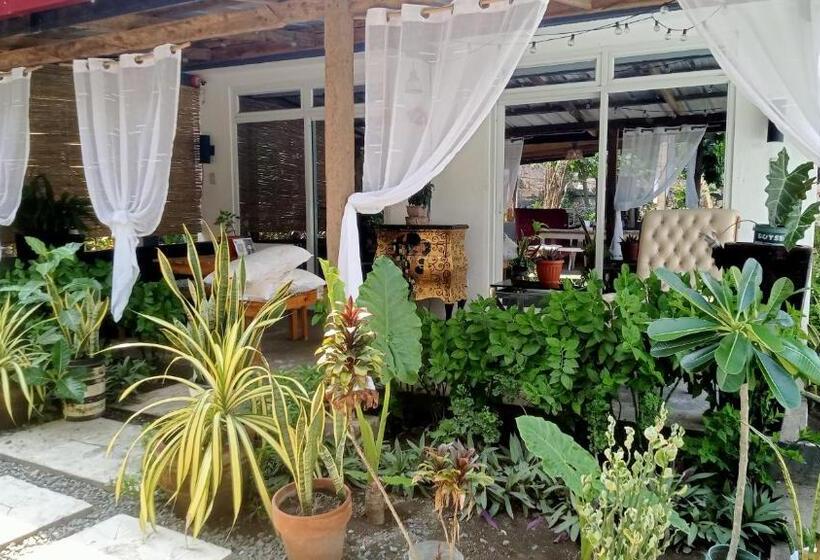 חדר סטנדרט נוף לאגם, Baywalk Suites Batangas