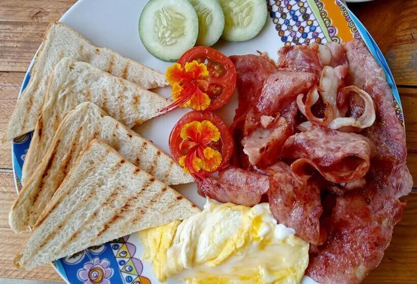 סוויטה נוף לבריכה, Baywalk Suites Batangas